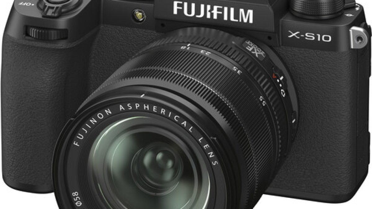 FUJIFILM X-S10 Mirrorless Camera with 18-55mm Lens